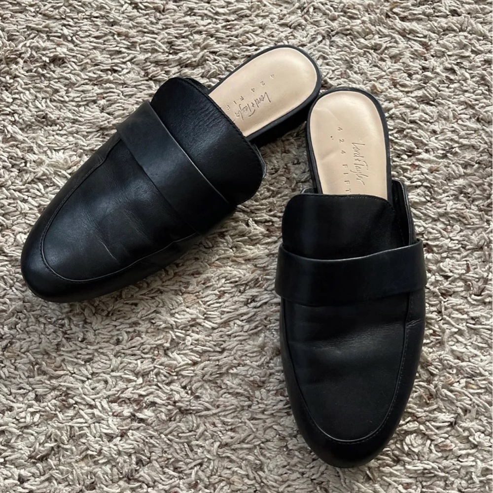 Lord & Taylor slip on loafers